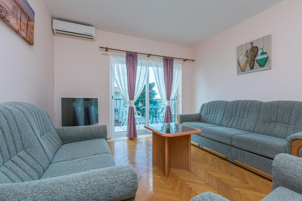 Apartments Mara Duće Εξωτερικό φωτογραφία